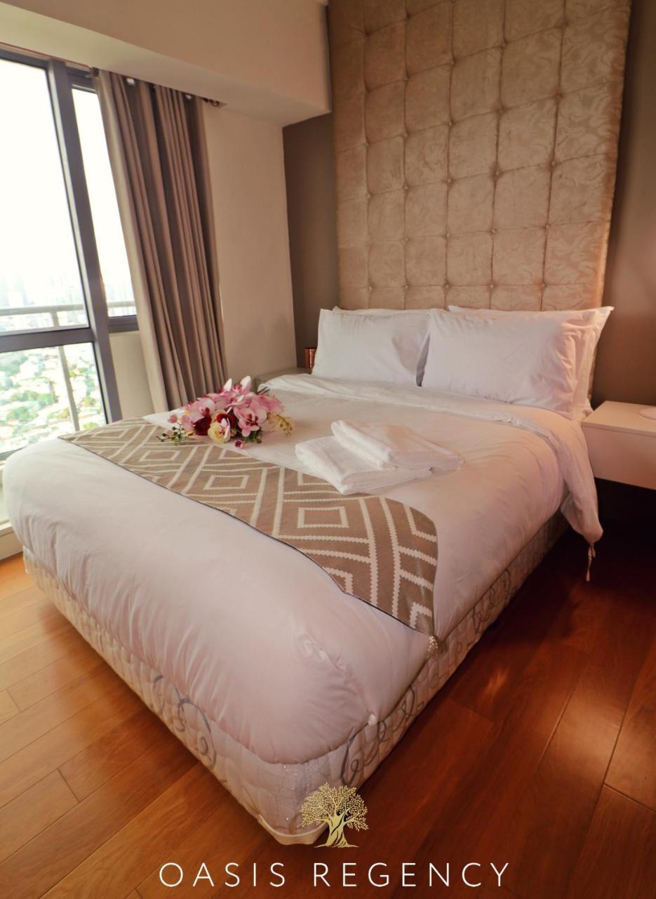 Oasis Regency @ Acqua Livingstone Near Rockwell Apartment Mandaluyong Екстериор снимка